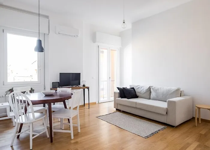 Grazioso A Due Passi Da Piazza Maggiore Apartment *